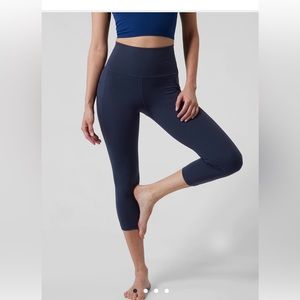 Athlete Salutation Stash Pocket Leggings